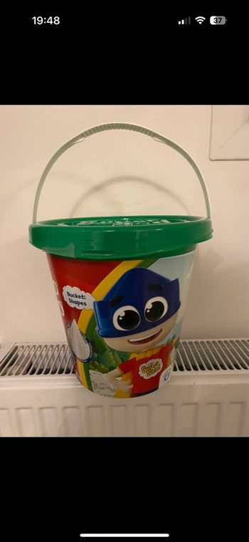 Super Sand / Seau avec moules  neuf