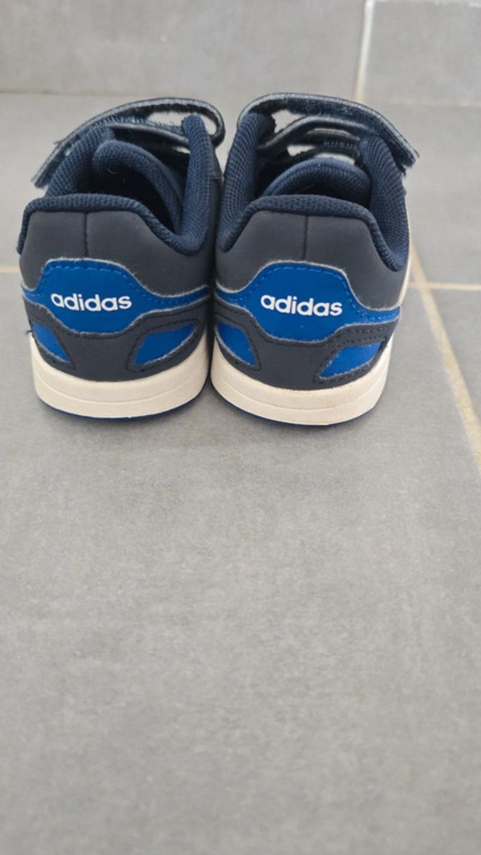 Basket Adidas bleu - photo numéro 3