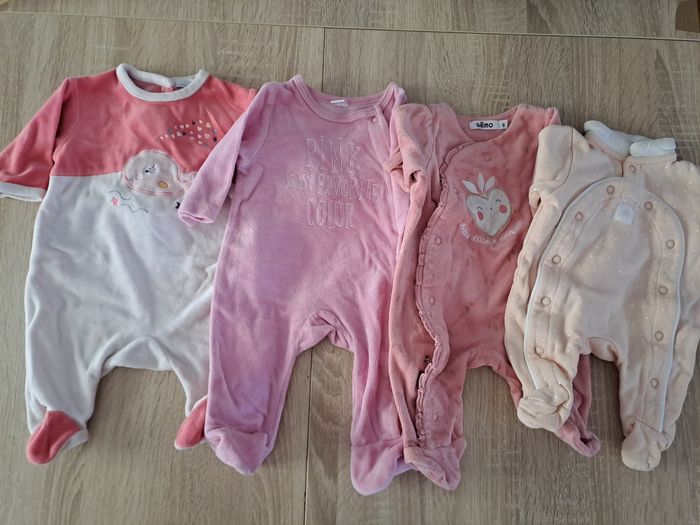 Gros lot hiver fille 0/1 mois - photo numéro 2