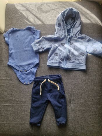 Ensemble  3 pièces jogging bébé