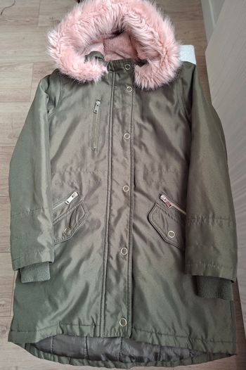 Doudoune chaude  mi-longue fille kaki avec capuche fourrure rose