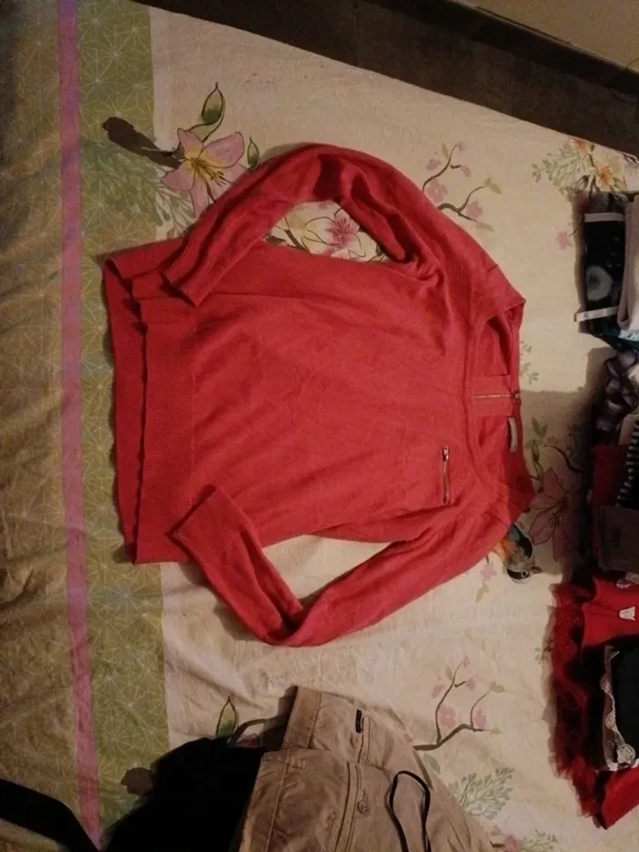 Pull blanche porte 38 corail