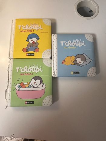 Lot 3 livres cartonnés tchoupi