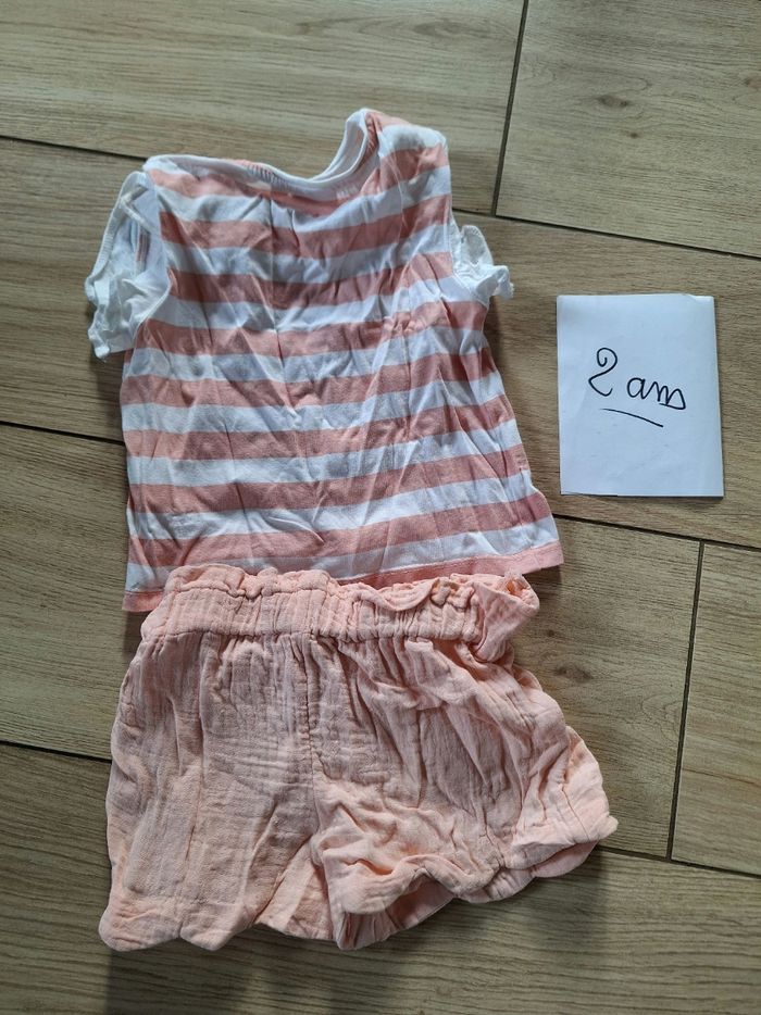 Ensemble été fille 2 ans short et Tee-shirt - photo numéro 2