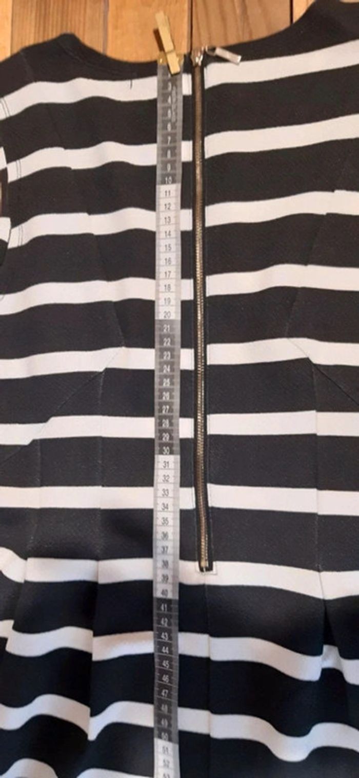 Robe S 36 neuve - photo numéro 13