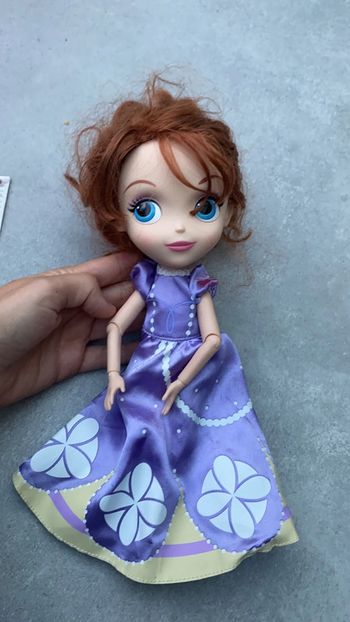 Poupée Disney London store articulée princesse