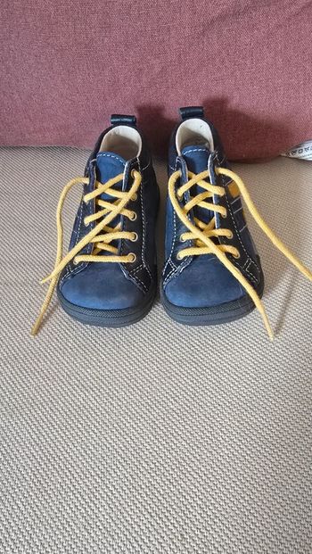 Chaussures 👟 taille 19