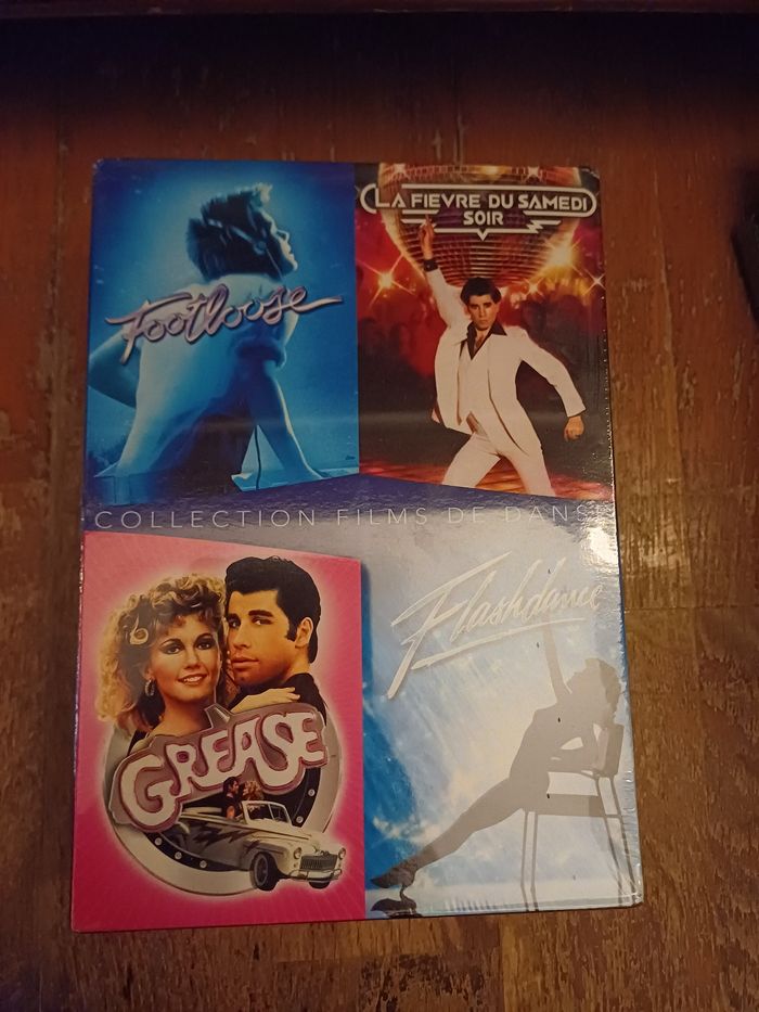 Coffret dvd grease footloose la fièvre du samedi soir et flashdanse