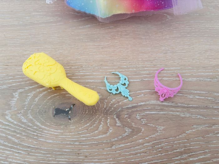 Barbie Dreamtopia poupée Princesse de Rêves avec brosse et accessoires - photo numéro 3