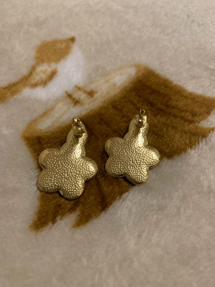 Boucles d’oreilles fleurs bleues effet marbré - photo numéro 4