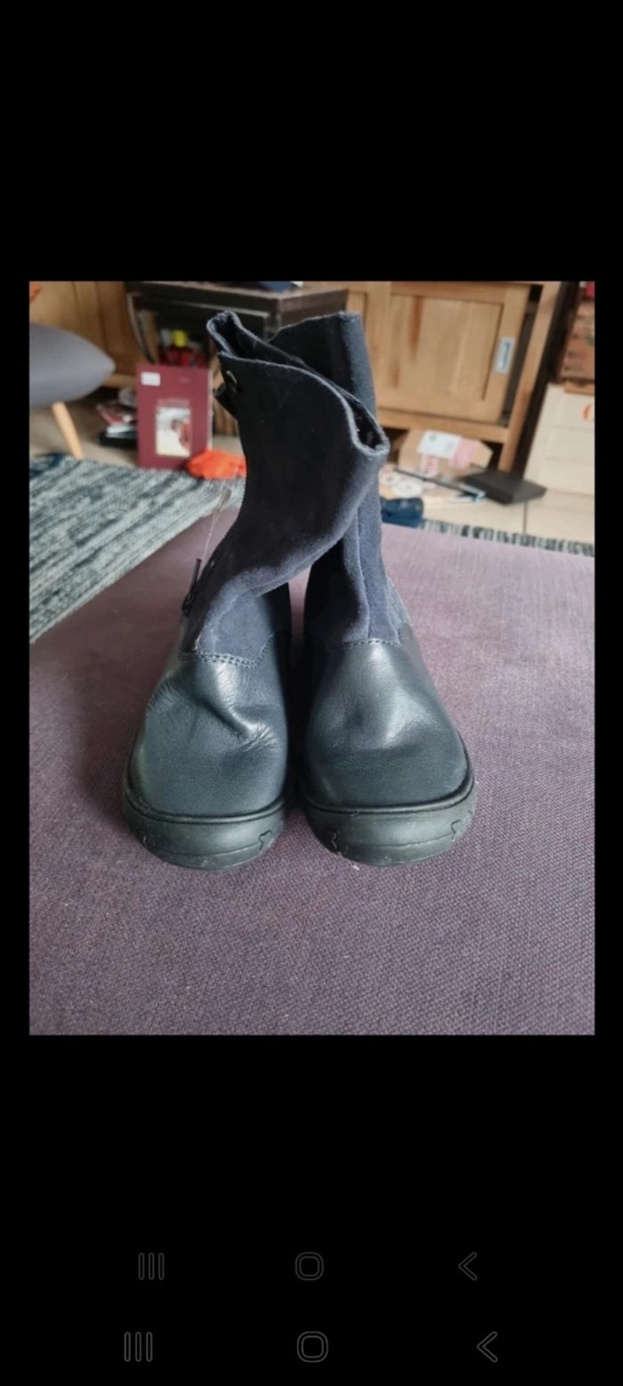 Bottes Vertbaudet  cuir neuves taille 29 - photo numéro 2
