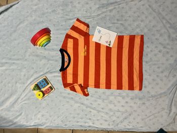 teeshirt manche courtes rayé orange et abricot 12 ans u essentiel inscription poitrine