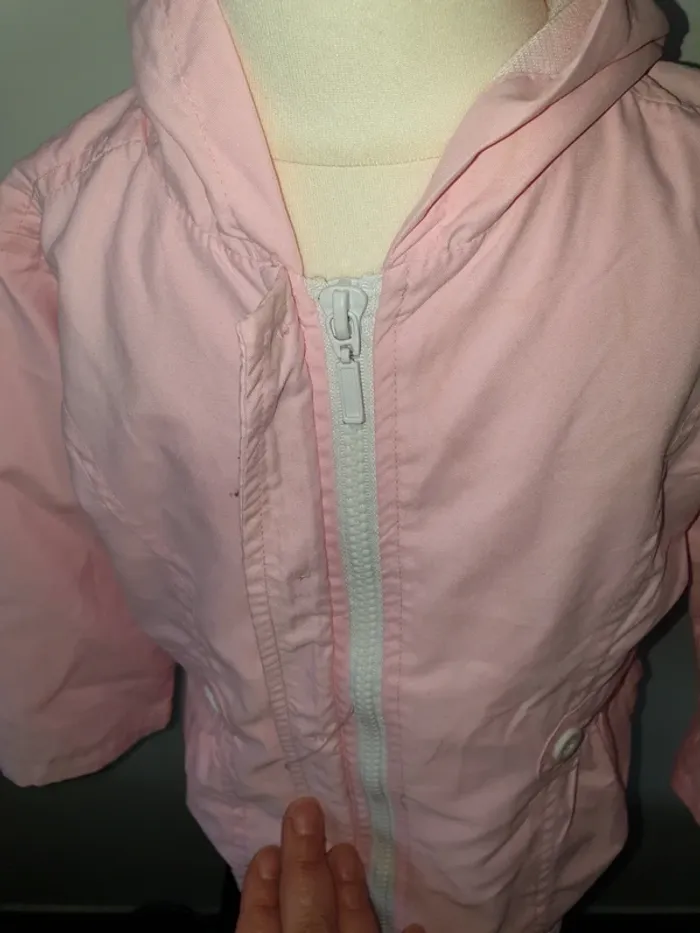 Veste a capuche / trench rose 24 mois neuve - photo numéro 4