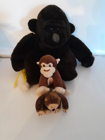 Lot de 3 peluches singes