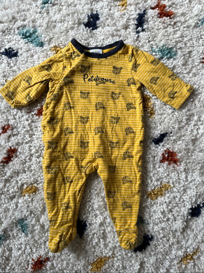Lot de 5 pyjamas légers en taille 6 mois - photo numéro 9