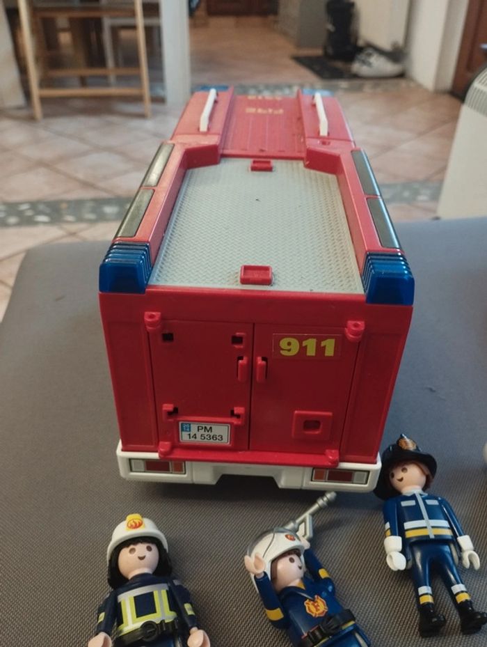 Camion pompiers Playmobil - photo numéro 3