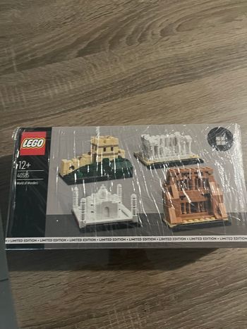 Set LEGO 40585 World of Wonders - Neuf et Scellé