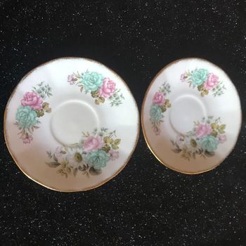 2 petites assiettes ELIZABETHAN ENGLAND * prix 5e * kiki60230