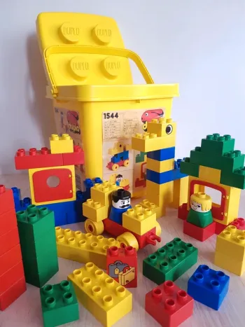 Bucket yellow Set complet avec boîte Lego Duplo