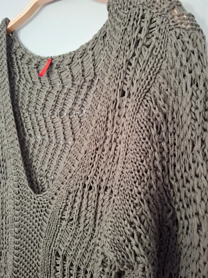 Pull en maille ajouré - photo numéro 3