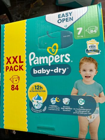 Couches Pampers grand format taille 7