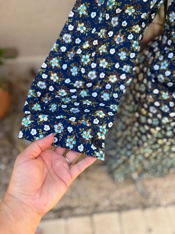 Robe à motif fleuri des années 70 - en très bon état - taille 50 - photo numéro 3