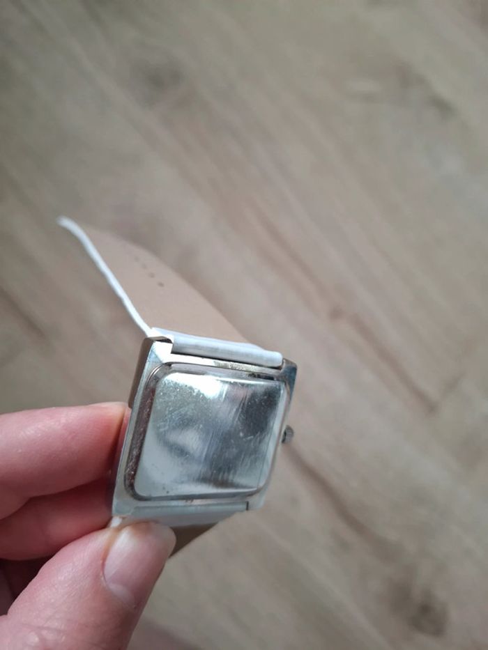 Montre neuve - photo numéro 3