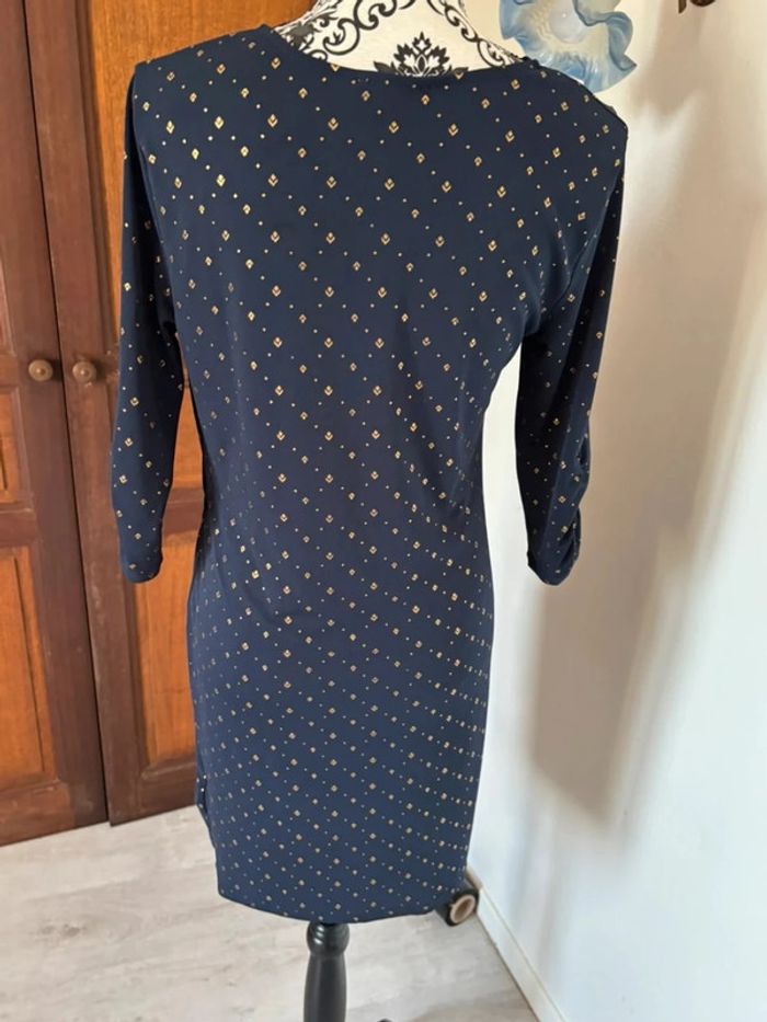 Petite robe bleue marine et dorée - photo numéro 5