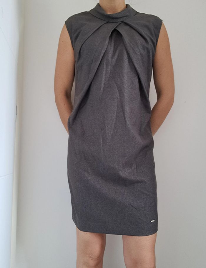 Robe grise les petites bombes taille L - photo numéro 2