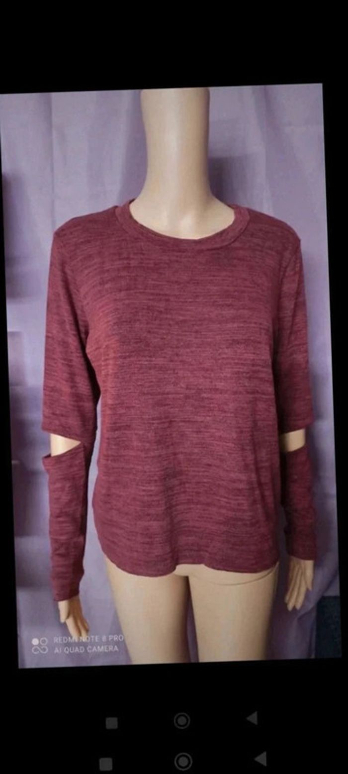 Tee shirt top Bordeaux ouverture manche taille l