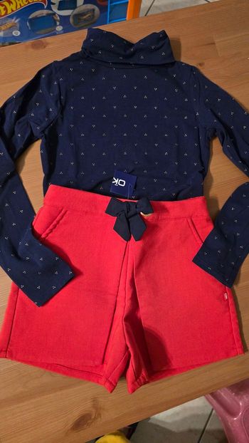 (Neufs non portés)🎉🎉🥰🤩🩷 ensemble sous pull et short 8ans Fille 🥰🩷🩷