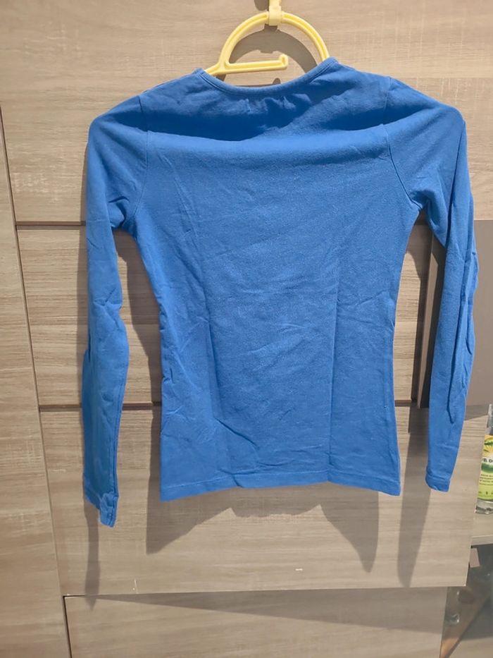 T-shirt manches longues, taille 10 ans - photo numéro 3