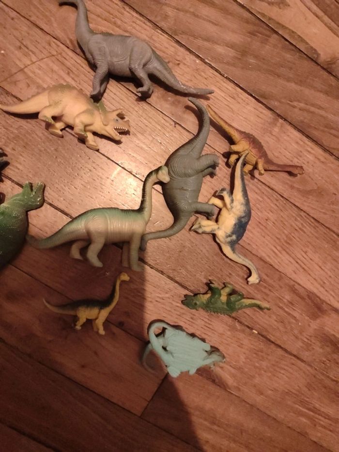 Lot dinosaures - photo numéro 3