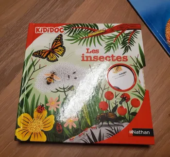 Livre Kididoc les insectes tome 47