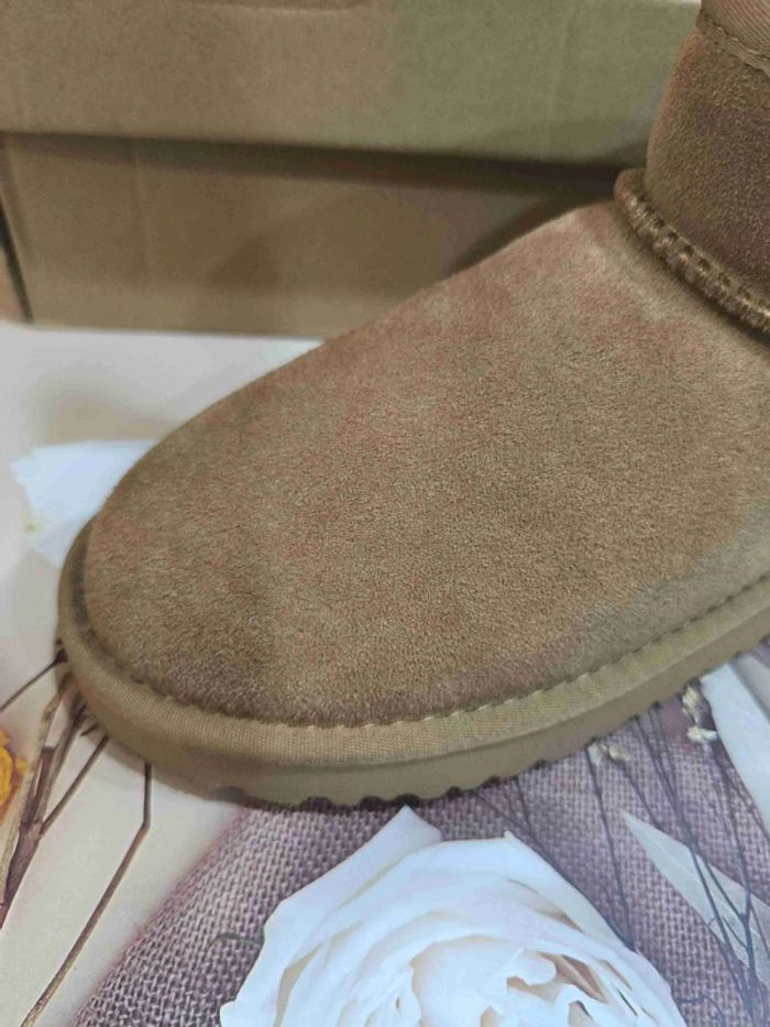 Ugg Classic Mini Taille 37 - photo numéro 2