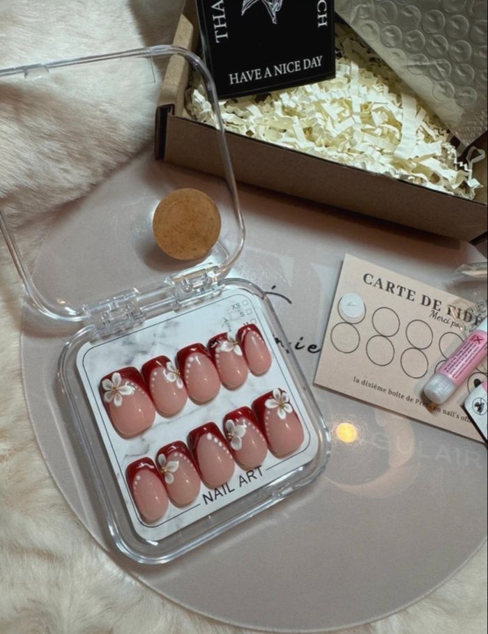 Press on nails - photo numéro 2