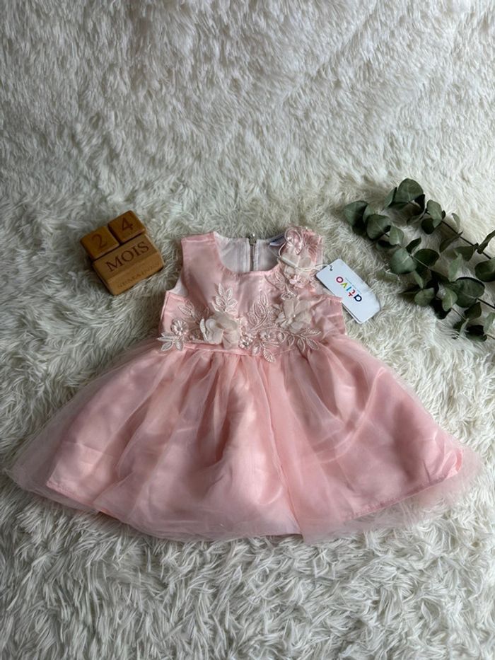 Robe de cérémonie rose Ativo taille 24 mois