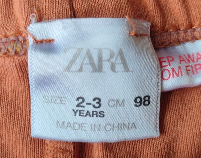 Pantalon Zara taille 2/3 ans - photo numéro 2
