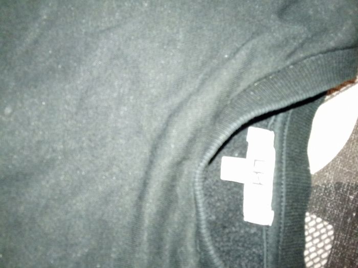 Pull noir - photo numéro 3