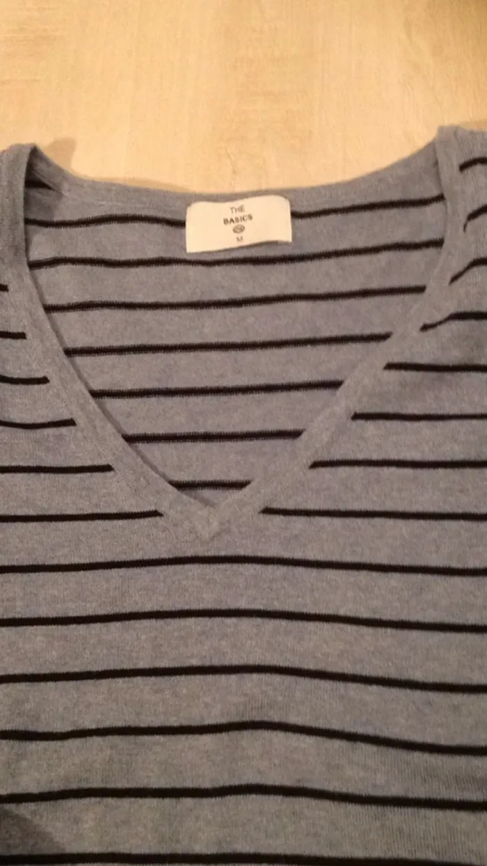 Pull fin col V - photo numéro 2
