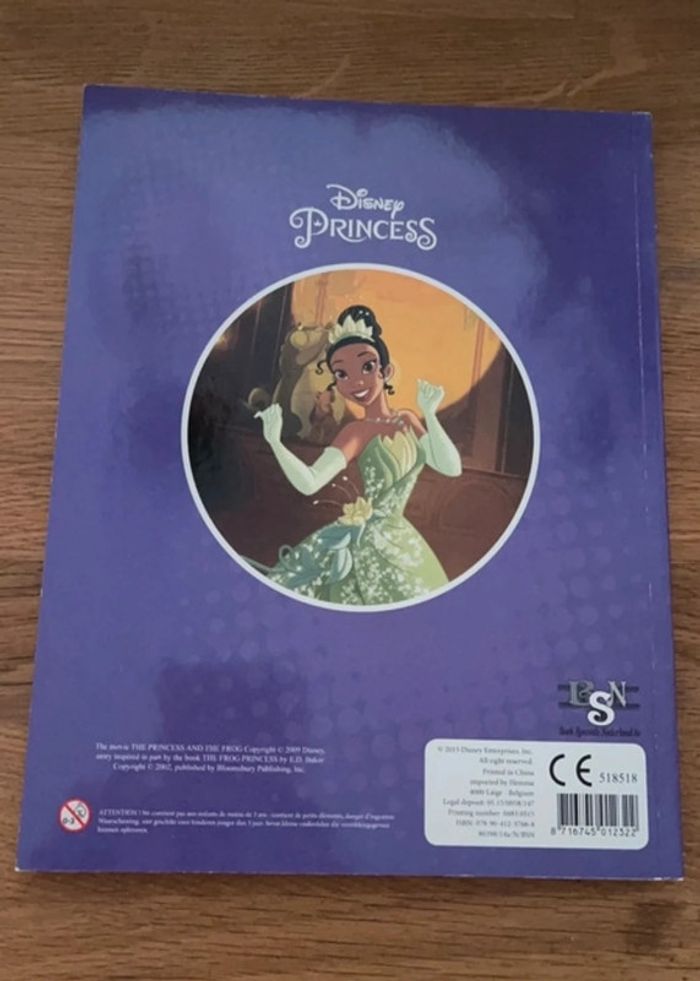 Livre coloriage neuf Disney avec stickers princesses - photo numéro 2