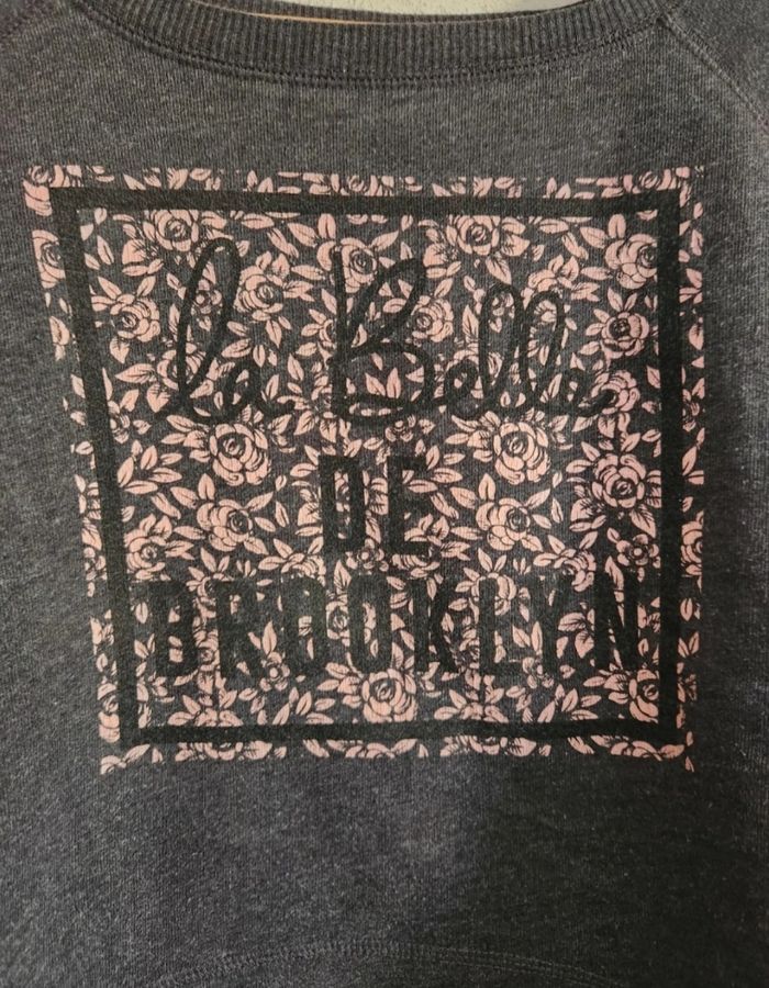 Sweat court gris Jennyfer – Motif rose – Taille XS - photo numéro 2