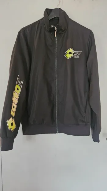 Veste vintage Lotto noire S- logo rétro vert fluo,- Italien sport design