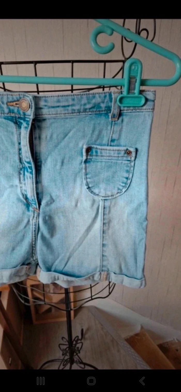 Short H&M taille S 👻 - photo numéro 2