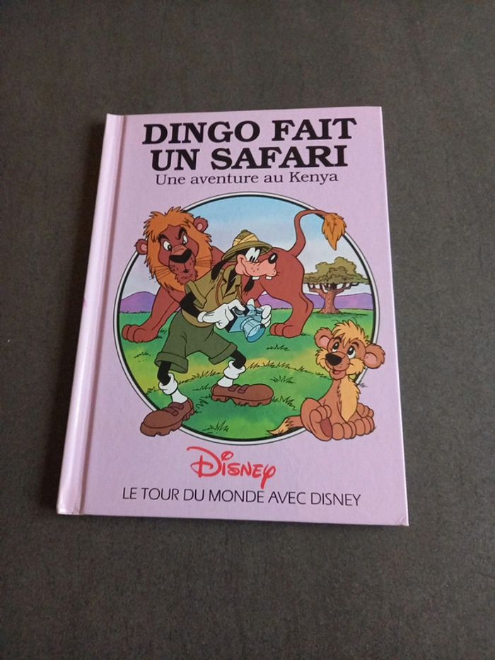 Dingo fait un safari