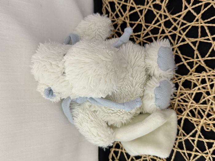 Doudou et compagnie hippopotame blanc bleu mouchoir