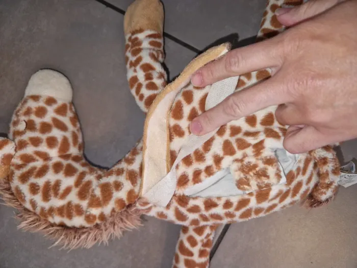 Lot peluches lion & girafes (dont sac girafe)  doudous animaux - photo numéro 7