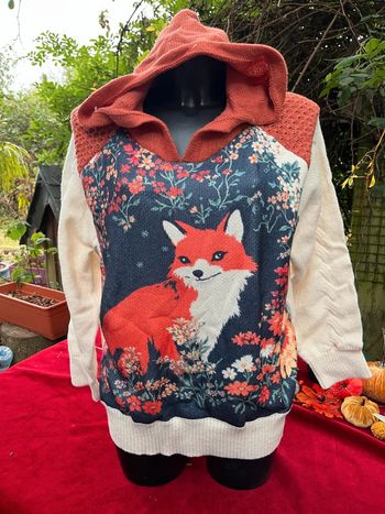Pull automnal à capuche – Motif Renard & Fleurs – Taille XL