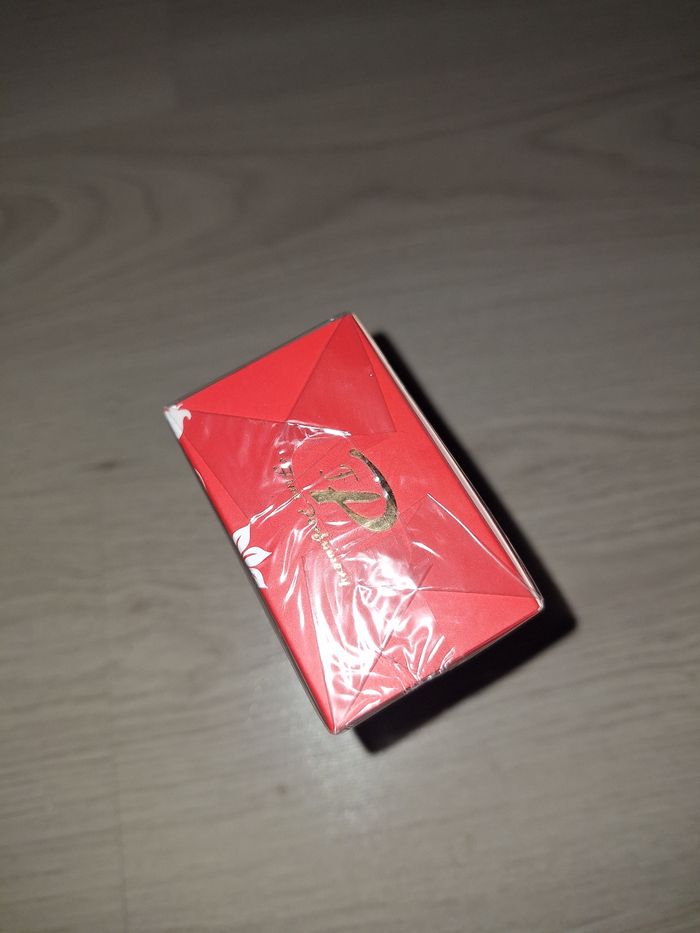 Eau de parfum Nude 100ml neuf sous blister - photo numéro 2