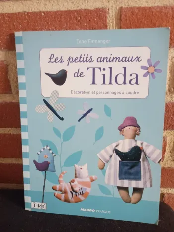 Livre de couture les petits animaux de Tidla